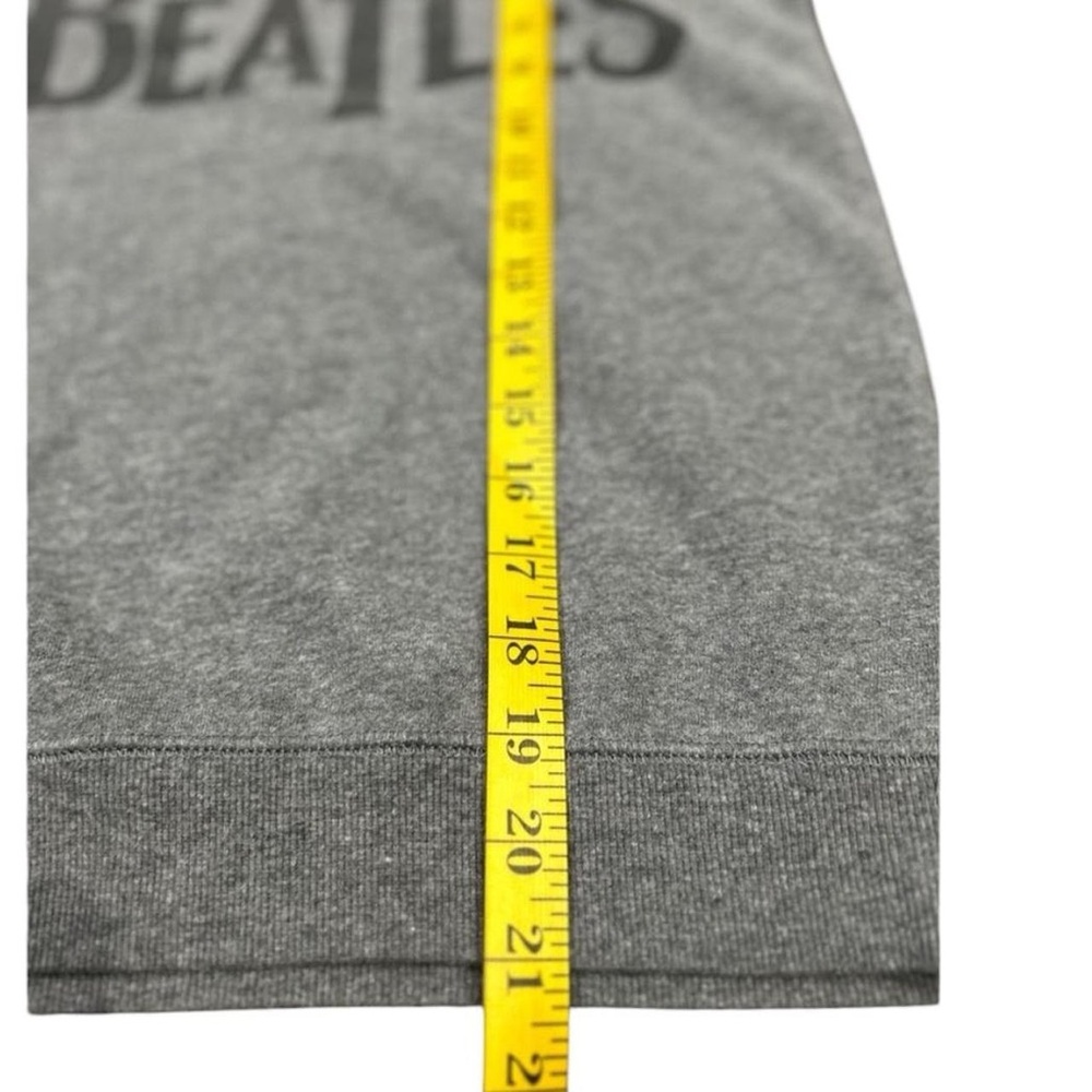 Sweatshirt - Picture 8 of 9